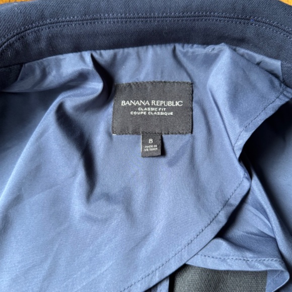 Classic preppy navy blue blazer - Banana Republic - Picture 7 of 8